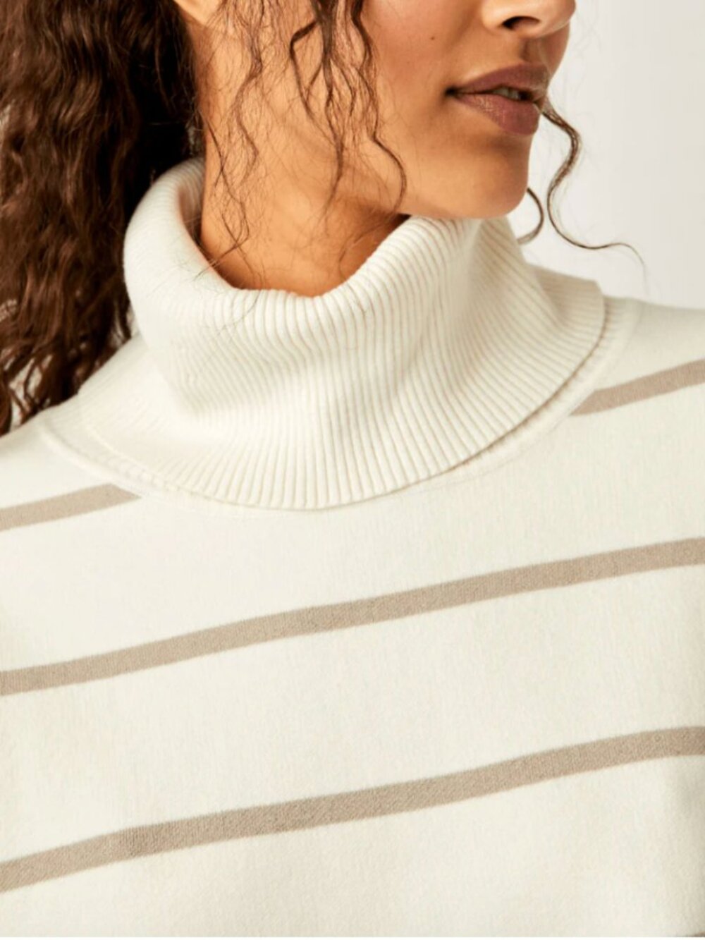 Free People "Paulie" Striped Turtleneck Sweater In Cream and Tan - Size M - Picture 4 of 13